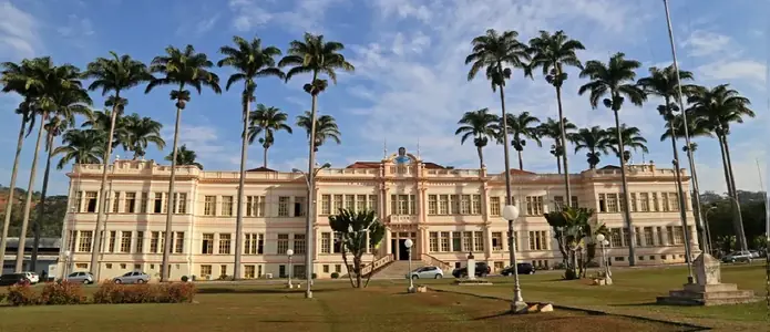 Universidade Federal de Minas Gerais