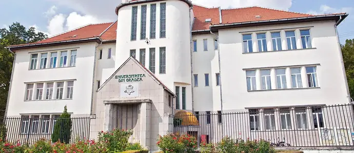 Universitatea din Bucure?ti