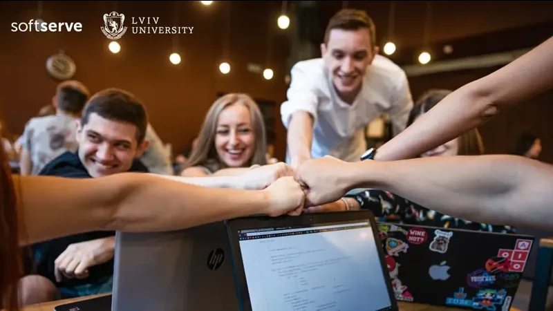 AcadoMeet users collaborating